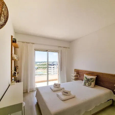 Flh Flat With Pool アパート *