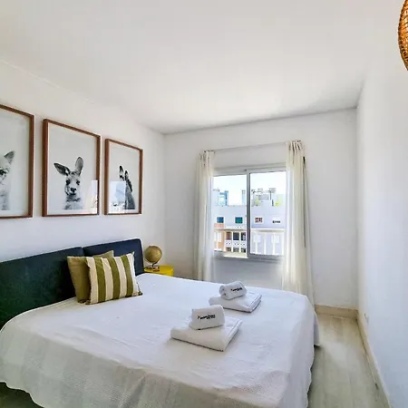 Flh Flat With Pool Apartment *